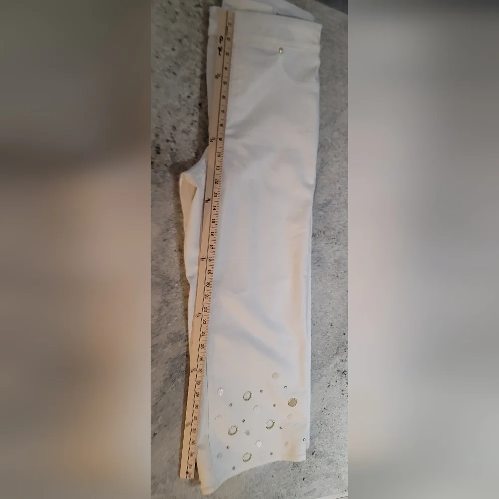 NWT Chico’s Pull-On Embellished Straight-Leg Cropped Jeans Pants Women 2.5 Sz 14 - Picture 12 of 15